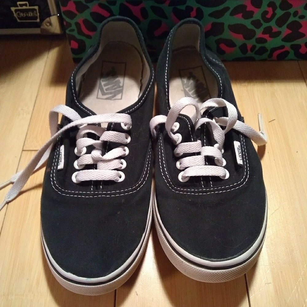 Vans lo-pro shoes